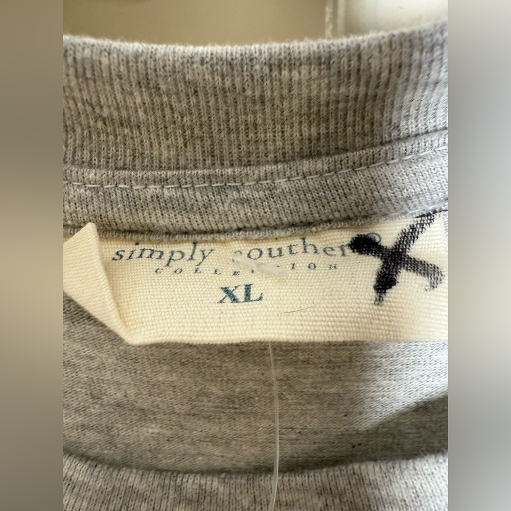 Simply Southern "Mountain Fresh Christmas Trees Cut and Carry” Long Sleeve Tee - Picture 4 of 6
